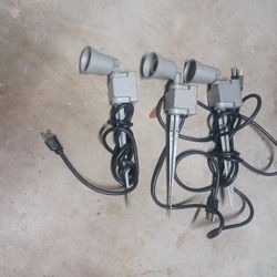 Heavy Duty Outdoor Lights, Not Solar, Uses Bulbs