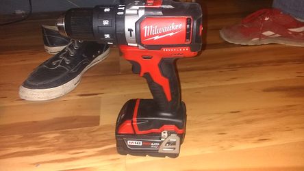 Milwaukee brushless drill with M18 lithium XC 4. 0 battery
