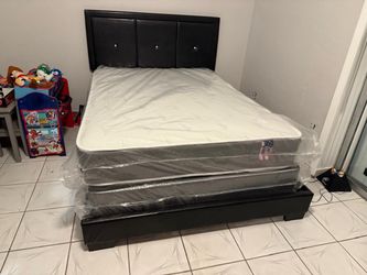 NEW BED FRAMW FULL SIZE WITH MATTRESS AND BOX SPRING