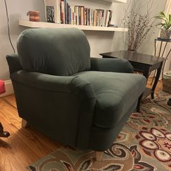Daal brand new extra wide arm chair