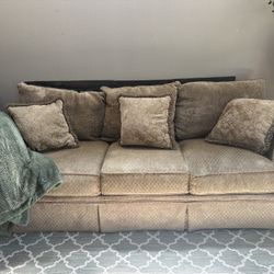 Couch & Love Seat 