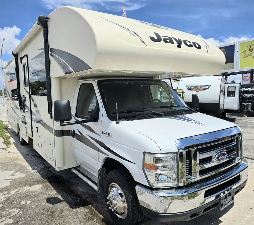 2017 Ford E450