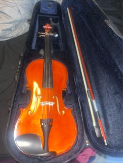 Aubert Violin Primo Model: V-5  4/4 Genuine Made In France with Case and Bow