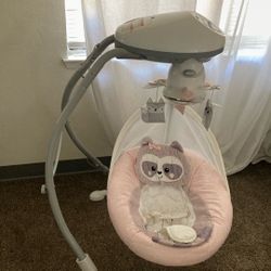 ❗️❗️Fisher price Baby Girl swing 