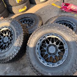 🚘🚨NEW LOCK RIMS and used tires Falken willpeak