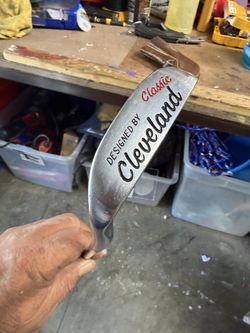 CLEVELAND golf putter