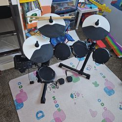 Alesis Starter Drum Kit (Beginner Electric Drums)