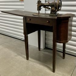 Electric Antique The White Sewing Machine Co. Rotary Table With Storage