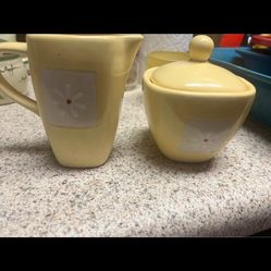 Creamer and Sugar Set