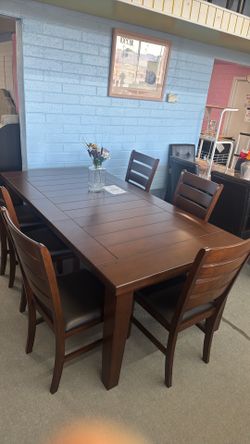 7 pc Dining set