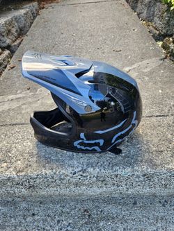 Fox full face mtb helmet and shin guards