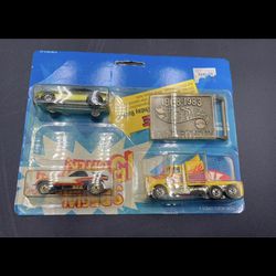 Hot Wheels Commemorative Collection With Belt Buckle New in Package