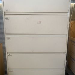 Metal, File Cabinet With 🔑 