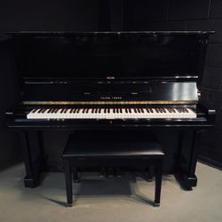 Young Chang Model U-3 52" Upright | Ebony Gloss 