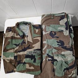Army Camouflage Jacket Size Medium & Pants Size Large Around 32-34 Waist Both For $40