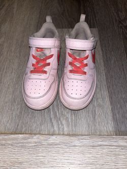 Kids 10C Pink Nike Sneakers