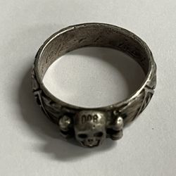 Skull Ring