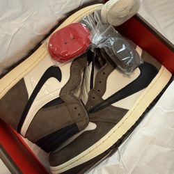 Jordan 1 Travis Scott Mocha 