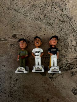 3 San Diego padres mini bobble heads/magnet collectibles
