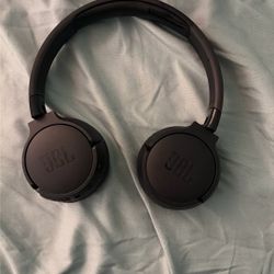 JBL Tune 670NC 