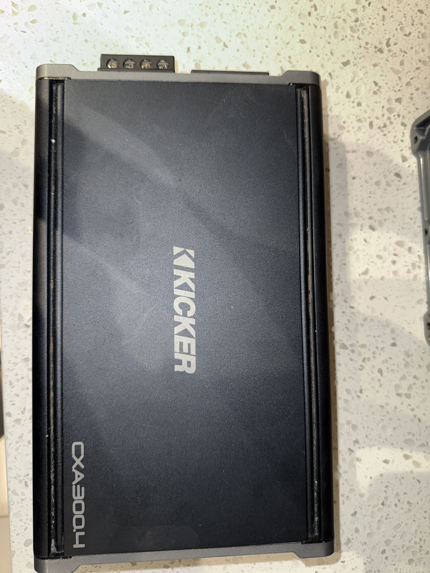 CX300.4 Multi-Channel Amplifier