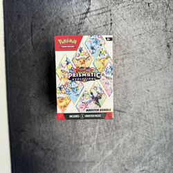 Pokémon Scarlet & Violet Prismatic Evolutions Booster Bundle