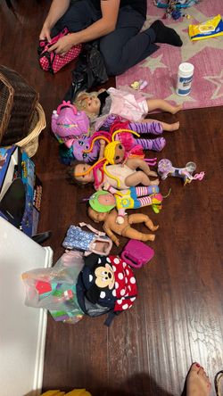 Free! Mixed Toys and Dolls. Used! Pick up 91342