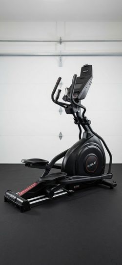 Sole E25 Elliptical Trainer - Excellent Condition