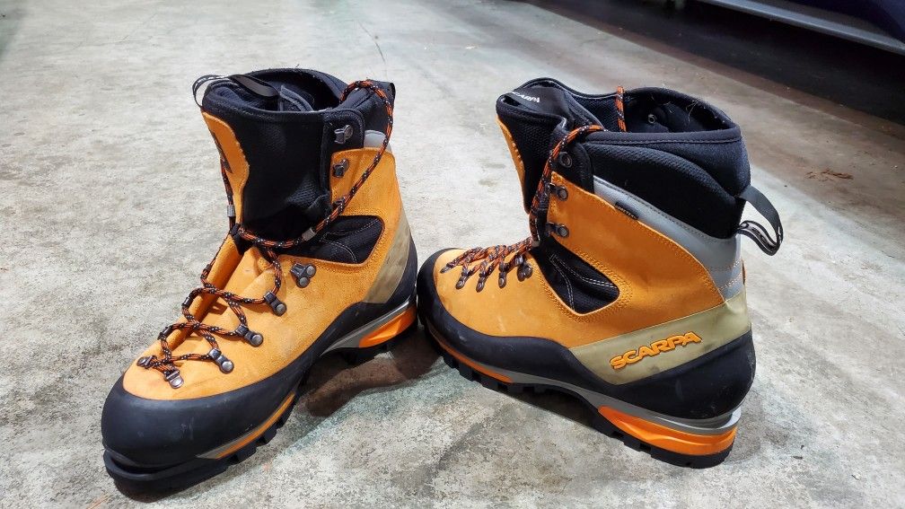 Scarpa Mont Blanc 4 Season Mountaineeering Boots