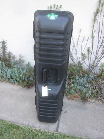 GOLF GUARD ROLLING GOLF CLUBS HARD CASE  GOLF TRAVEL CARRIER MINT COND