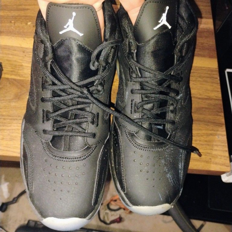 Men's Nike Jordans Size 10 Black