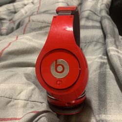 Red Beats 