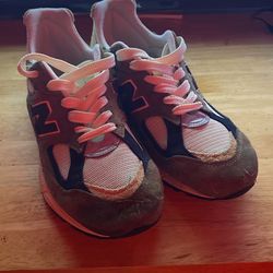 New Balance 990v2s miUSA Grey Tan Worth (250$)