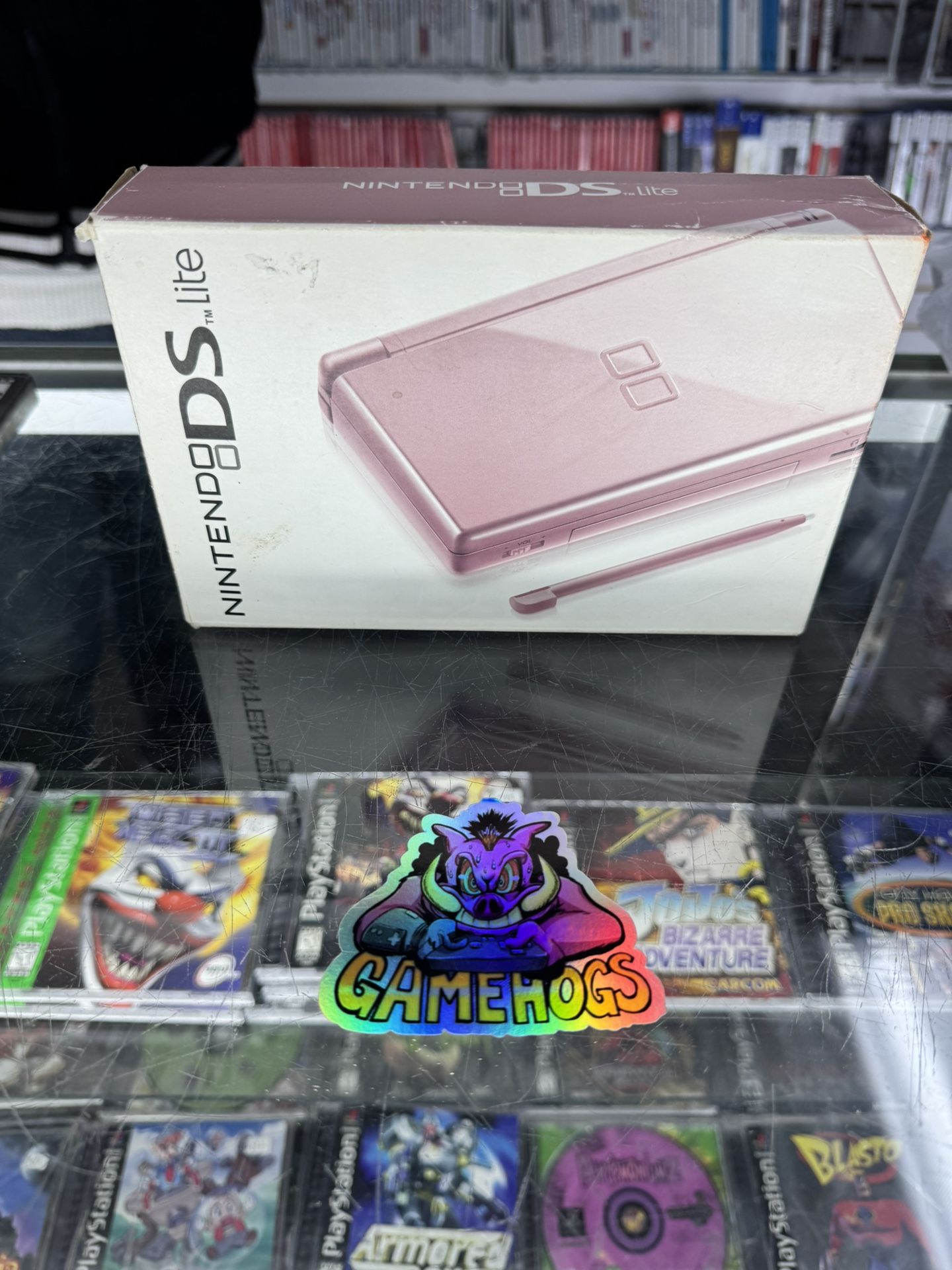 Nintendo DS Lite $130 Gamehogs 11am 7pm