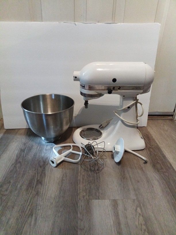 Kitchen Aid Stand Mixer Bowl And Attachments