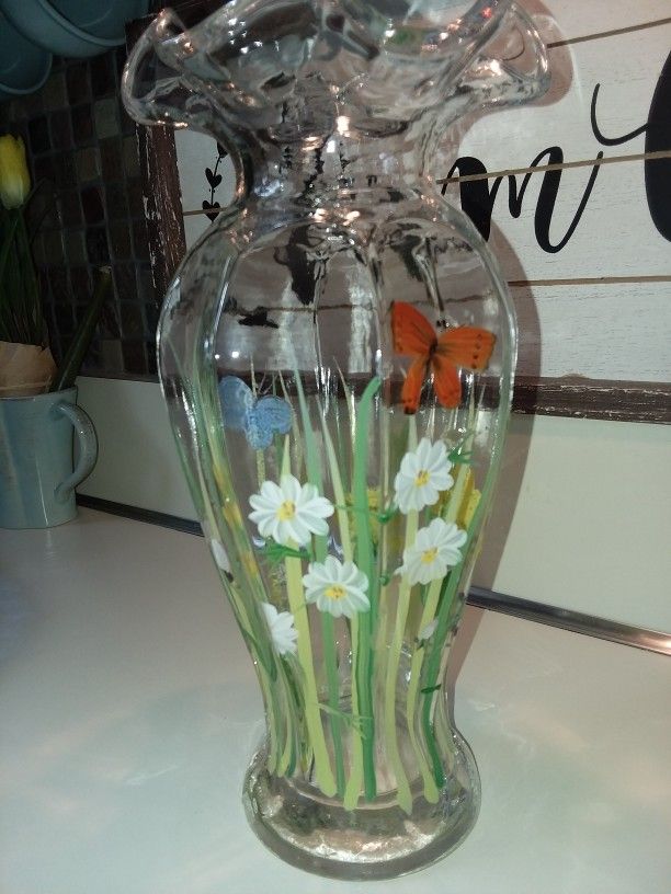 Beautiful Hand Painted Vase 