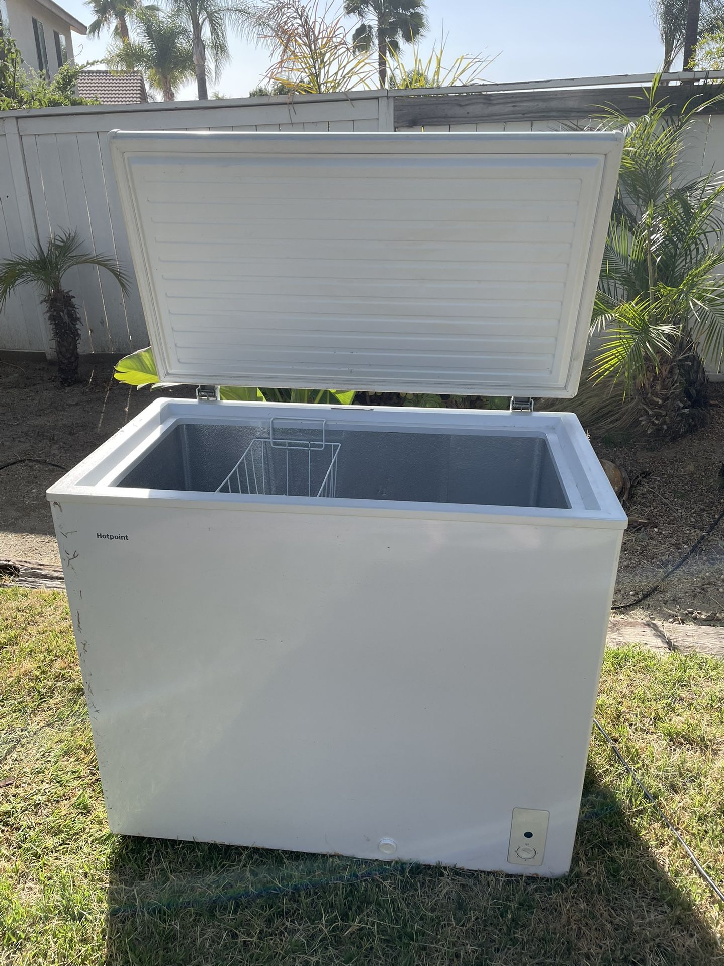 Hotpoint Deep Freezer