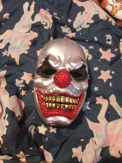 Clown mask ringtones