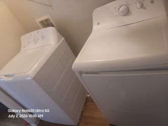 Hotpoint Washer & GE Dryer set