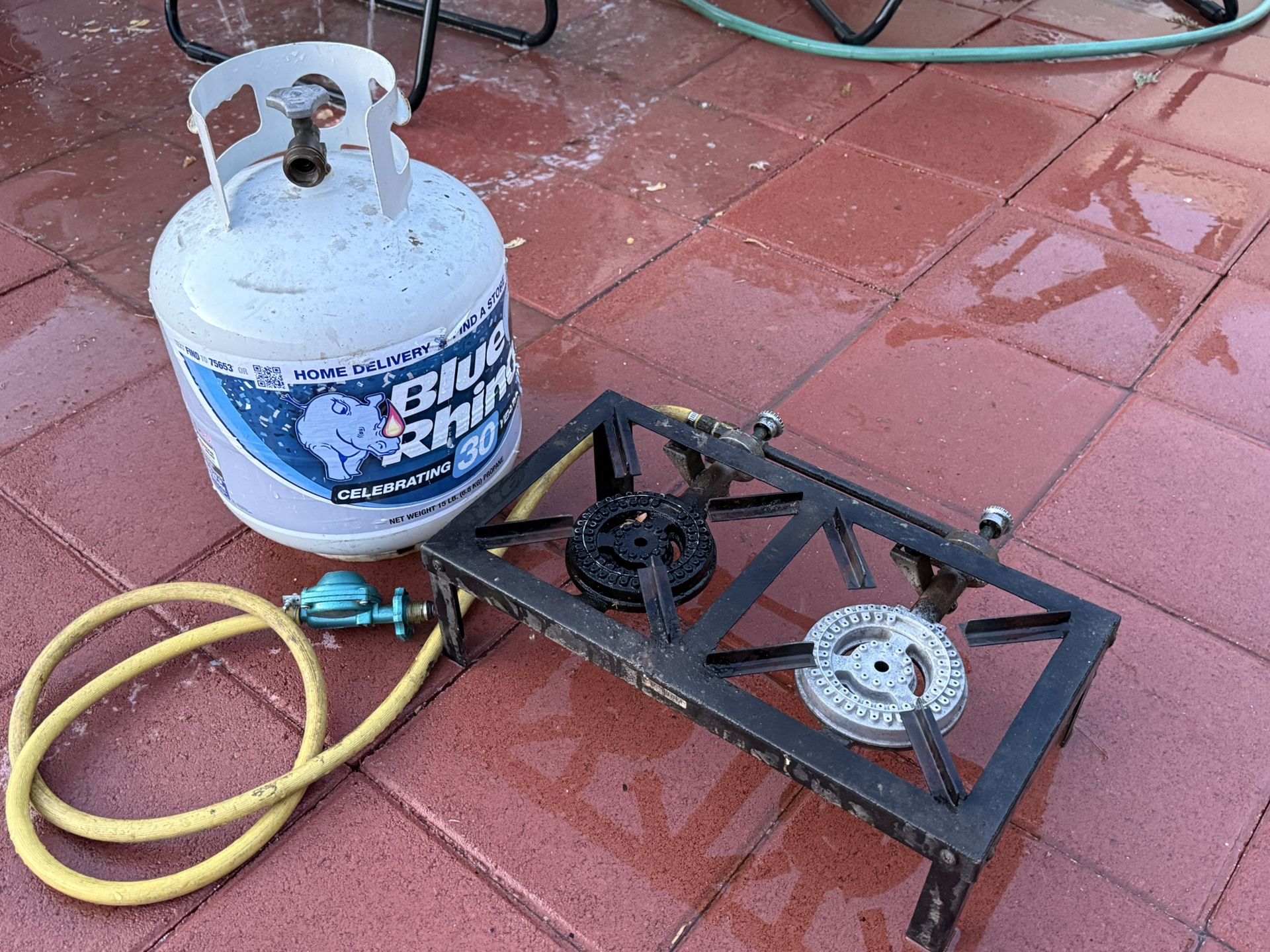 stove with cylinder