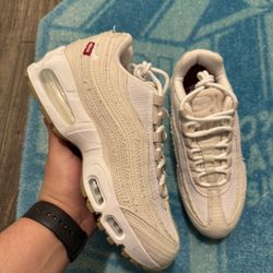 Levi Air Max 95