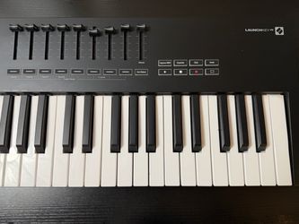 Novation Launchkey 49 MIDI Keyboard Controller