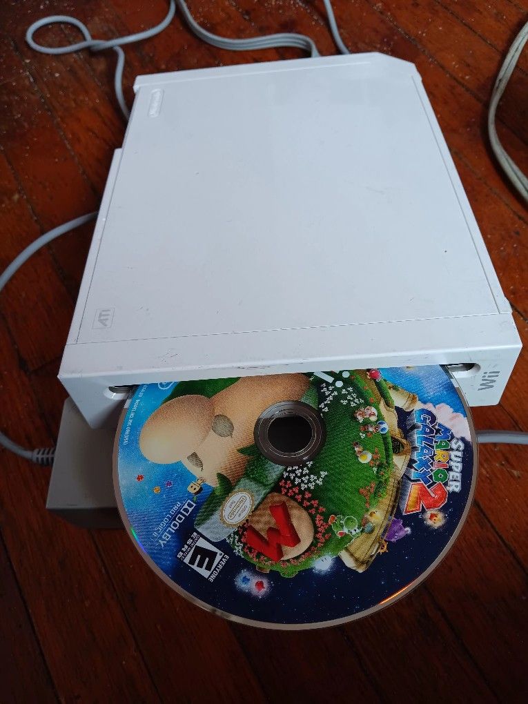 Nintendo Wii Console RVL-001 Gamecube Compatible With Mario Galaxy 2 With Cables No Controller