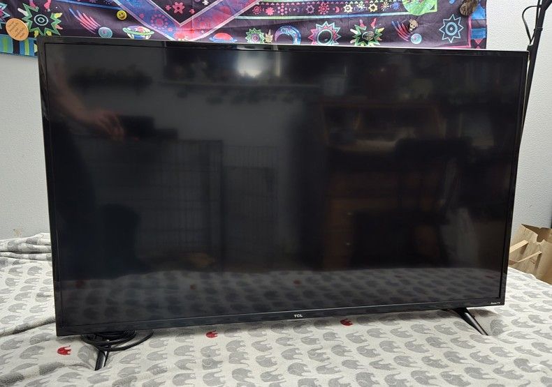 35" TCL TV