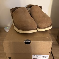 Ugg Goldenstar clog NEW size 10