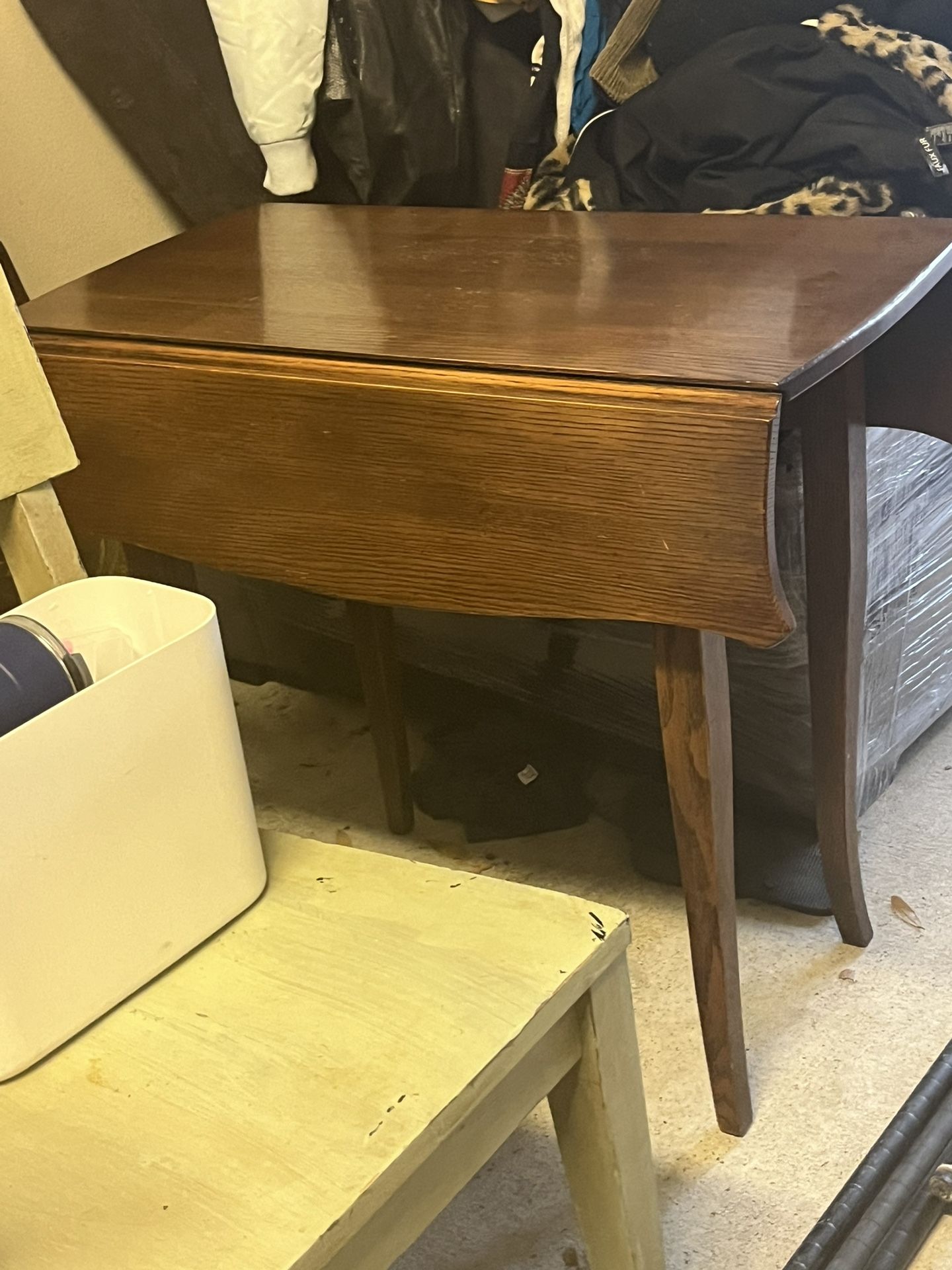 Vintage Wood Drop Leaf Table 32”x32”x29.5”