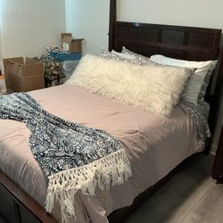Full Size Bed & Mattress