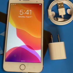 Factory unlocked apple iphone 8 plus 64 gb , store warranty 