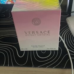 Versace Bright Crystal Perfume 