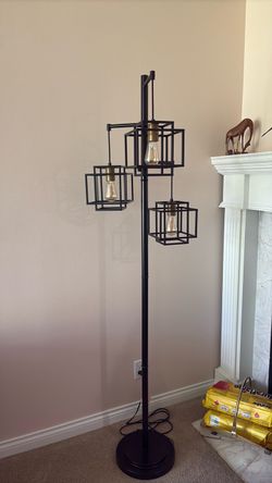 Bridgeport Designs Floor Lamp